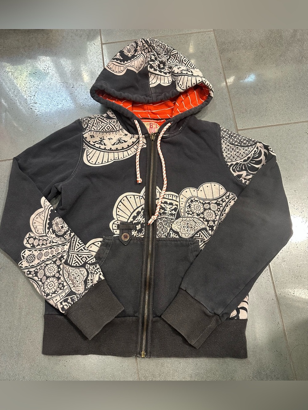 Billabong Medium y2k Vintage Zip Hoodie Charcoal Gray White Mandala Design
